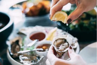 Femmes enceintes peuvent-elles manger des huîtres: 3 avantages